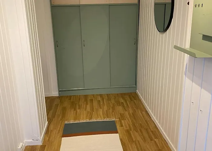 Cozy Close To The Center