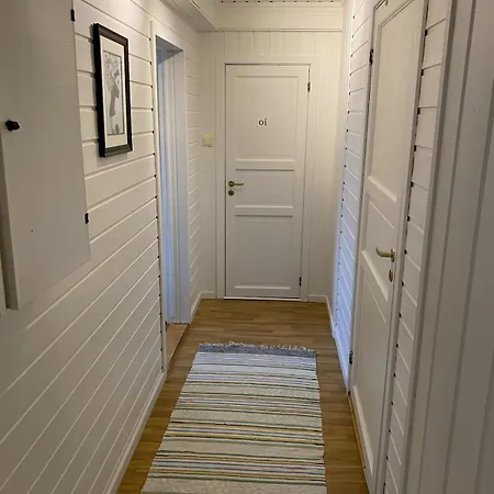 Cozy Close To The Center *